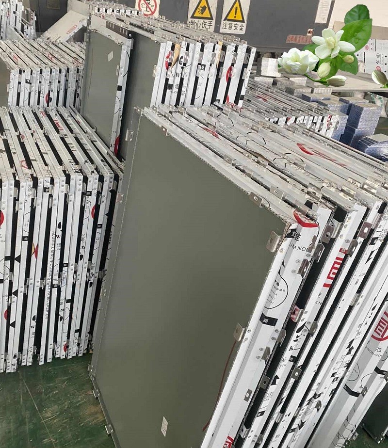 鋁錐芯航空板加工過(guò)程